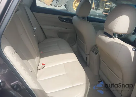 2013 Nissan Altima 2.5 Sl z USA, uszkodzony, nr VIN 1N4AL3AP0DC140181